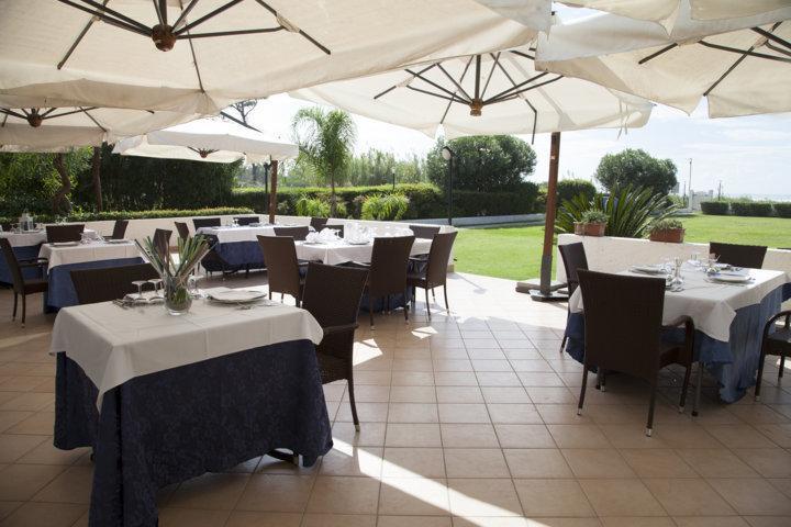 Parco Dei Principi Hotel Paestum Exterior photo