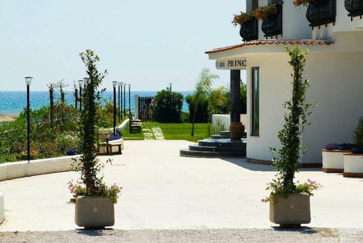 Parco Dei Principi Hotel Paestum Exterior photo